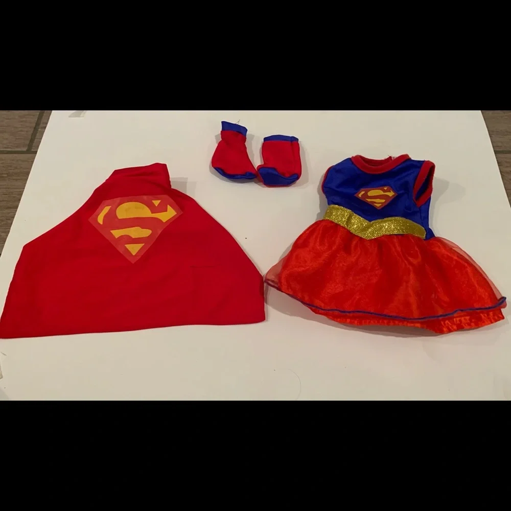 Supergirl costume for doll‎